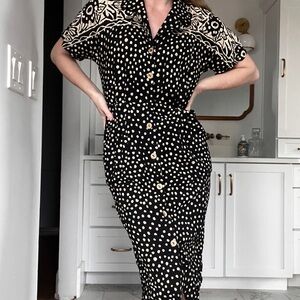 Light weight vintage figure Hugging Black and Cream Polka Dot Midi vintage Dress